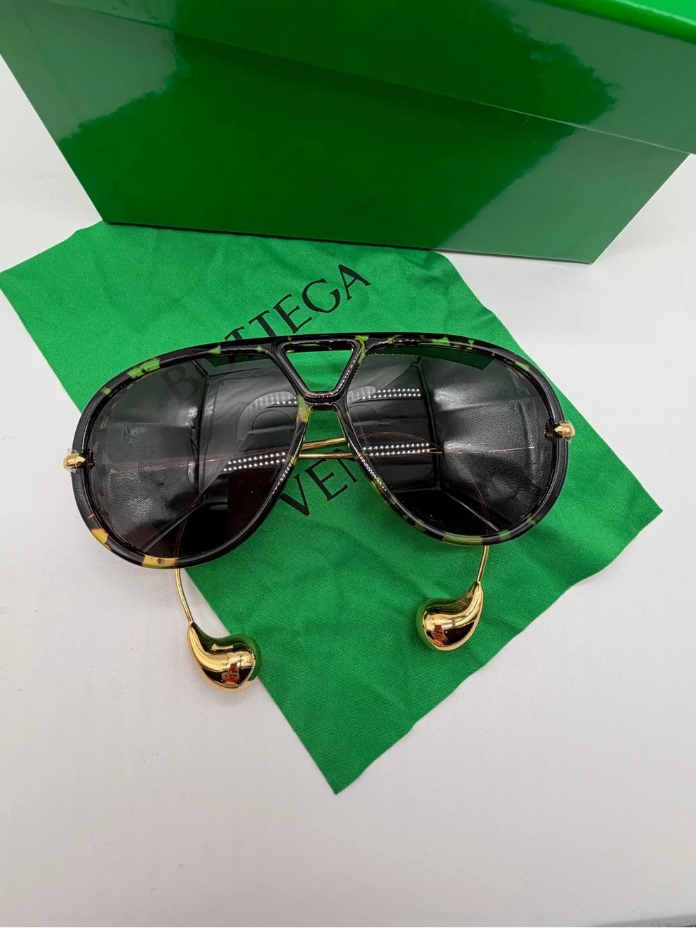 Bottega Veneta Black Tortoiseshell Aviator Sunglasses with Gold Hardware